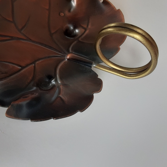 Coppercraft Guild Leaf shaped trinket holder - Picture 6 of 9